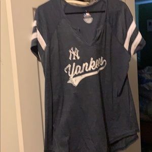 Torrid New York Yankee tshirt